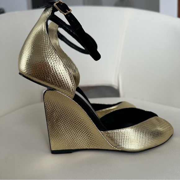 Pierre Hardy Golden Shoes - Picture 6 of 11